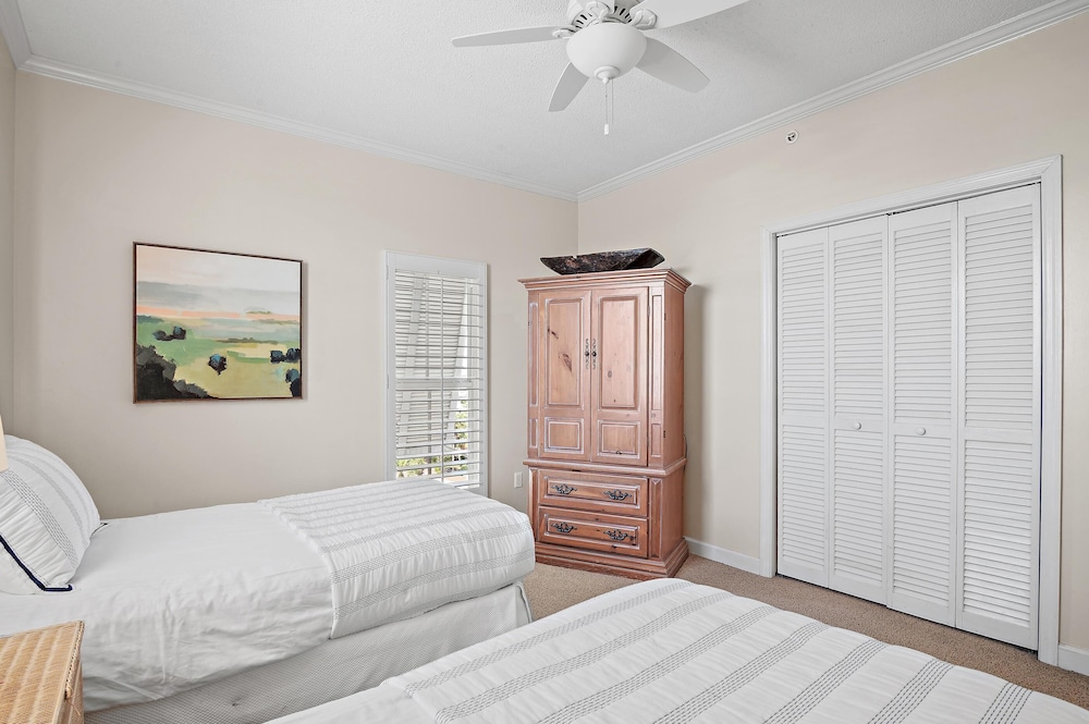 Inn at Crystal Beach 611