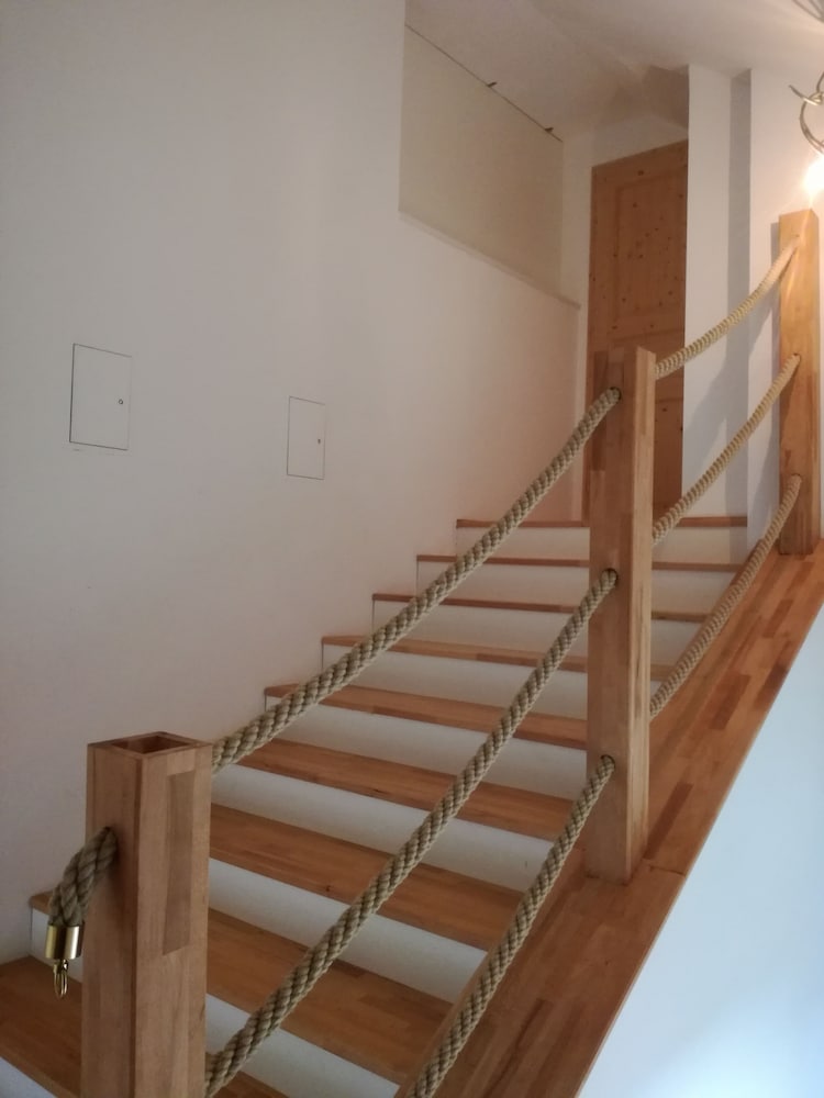 Apartment Heiligenkreuz view 2