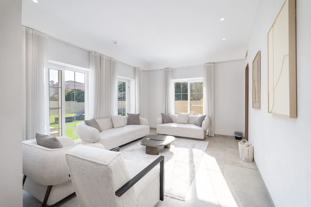 Luxury 4BR Villa-al Reem 3-perfect Family Getaway