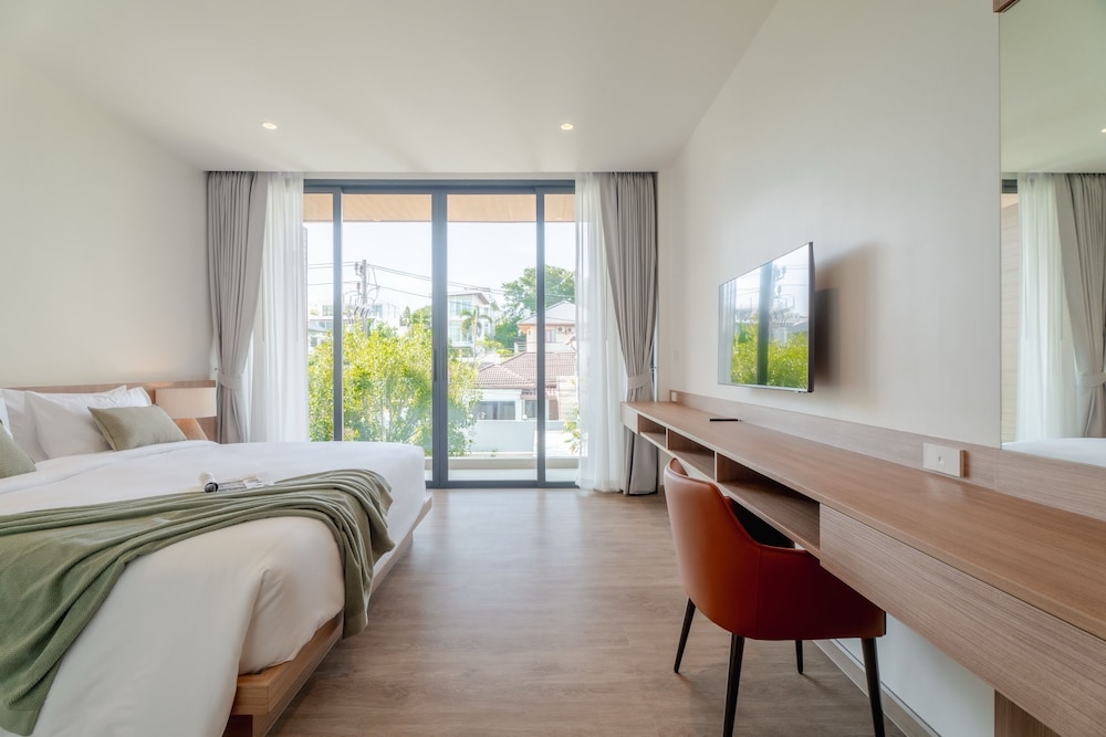 Modern Tropical Pool Villa - Saiyuan