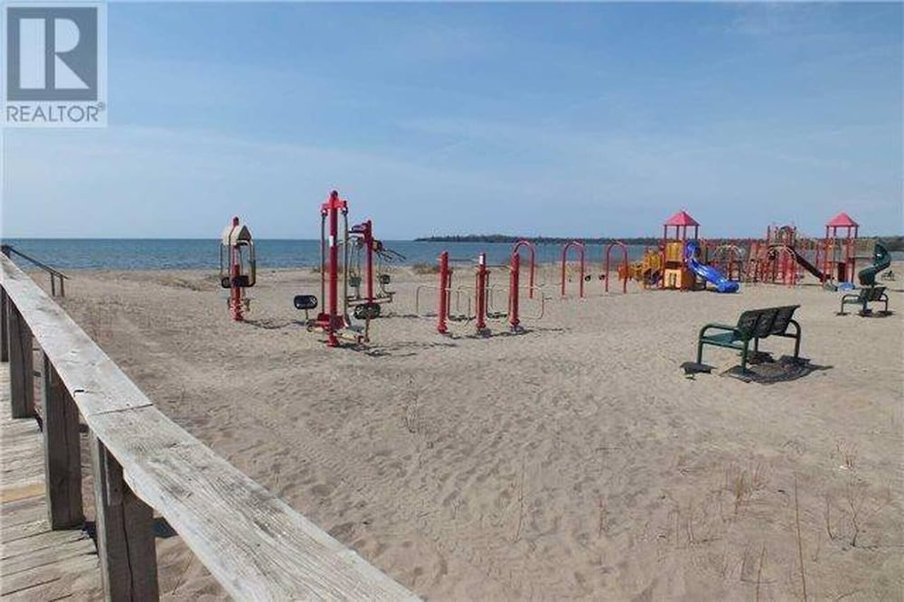 4 Bedroom Cottage On Manitoulin Island - Next to Sandy Beach!