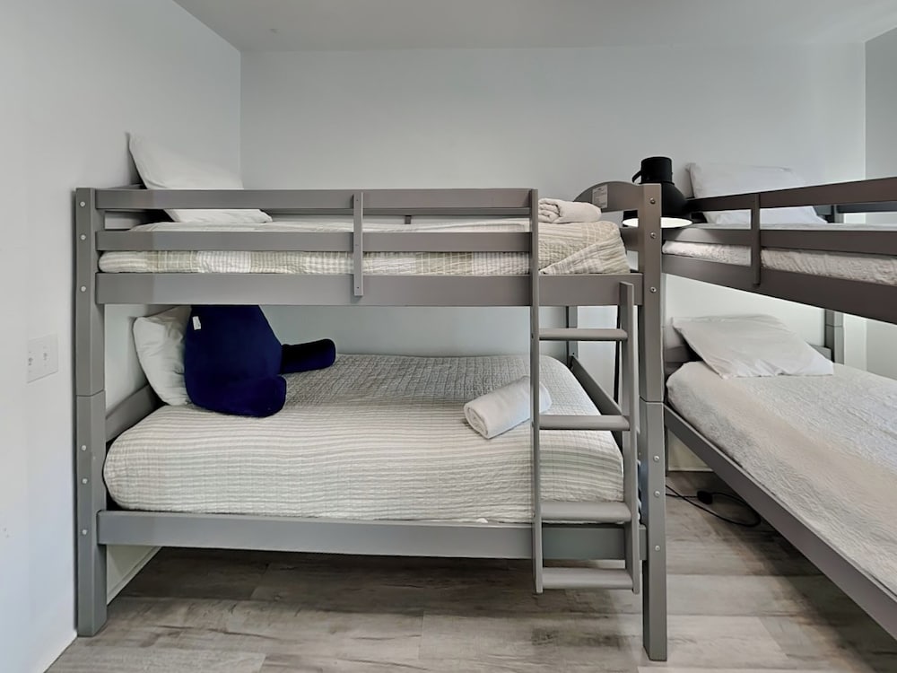 The Wave Cave by Silver Sands Vacation Rentals