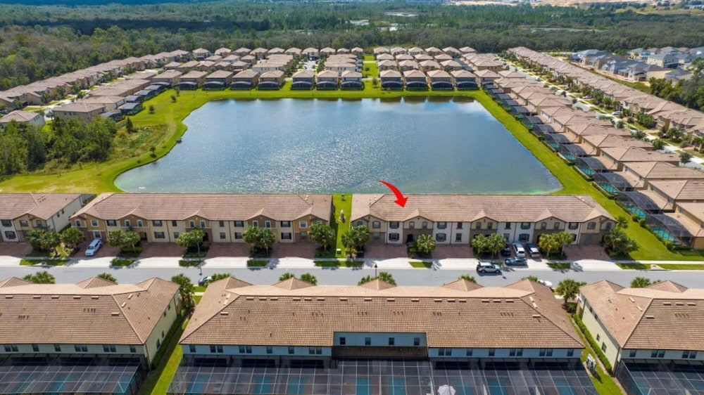 Amazing 5BR Private Pool Lakeview Near Disney