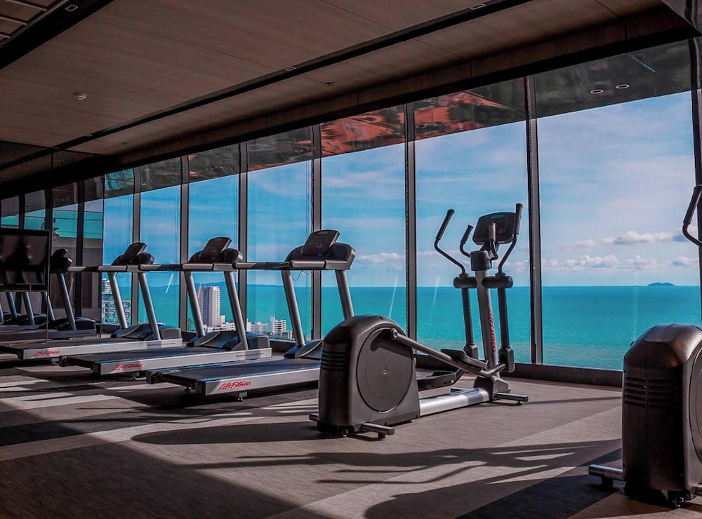 2 Bed Room Sea View High Floor Luxury Accomodation