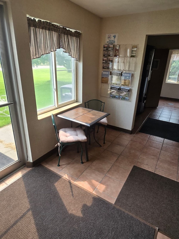 Capital O Roadside Inn Thedford NE 2