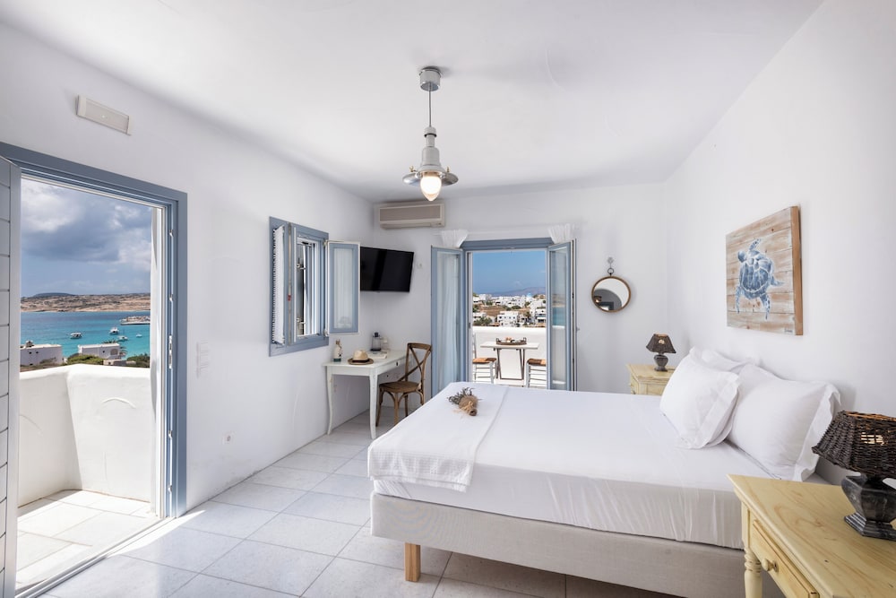 Aegean Colors Koufonisia photo 2