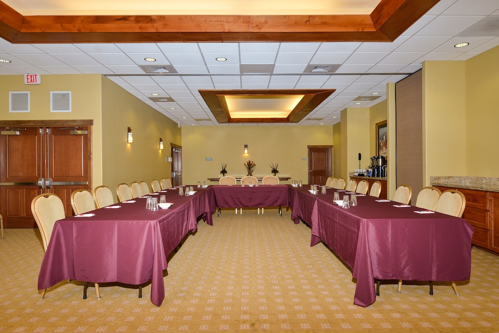 Cody Vacations - The Cody Hotel - Property Image 2