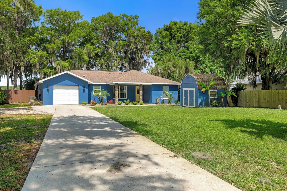 Welcoming Little Blue Lakehouse in Crystal River