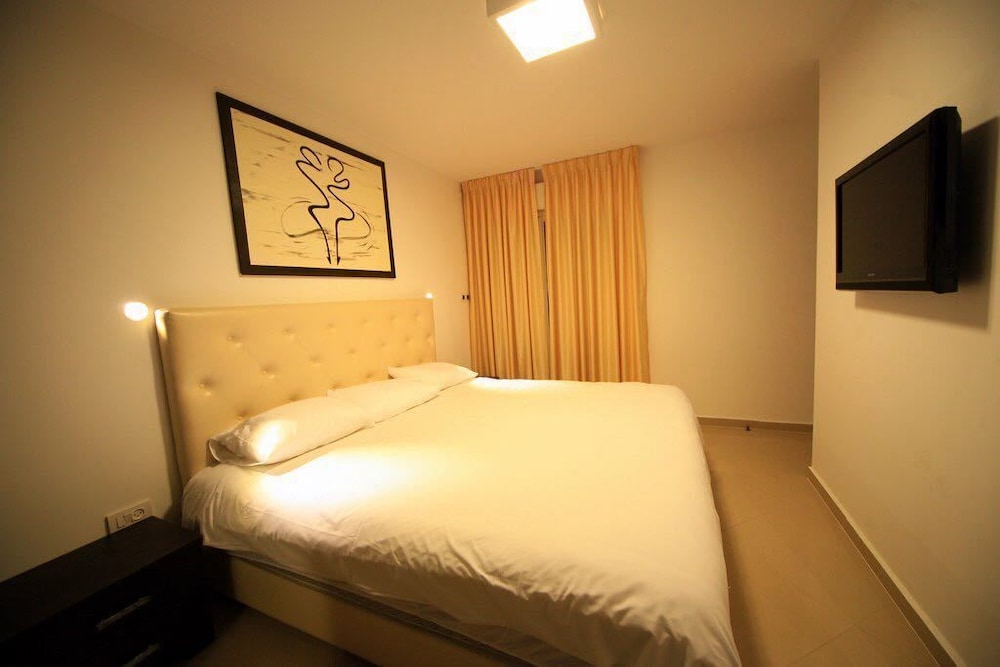 La Palmora Suites