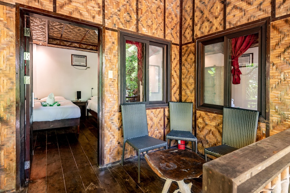 Siargao Inn Beach Resort