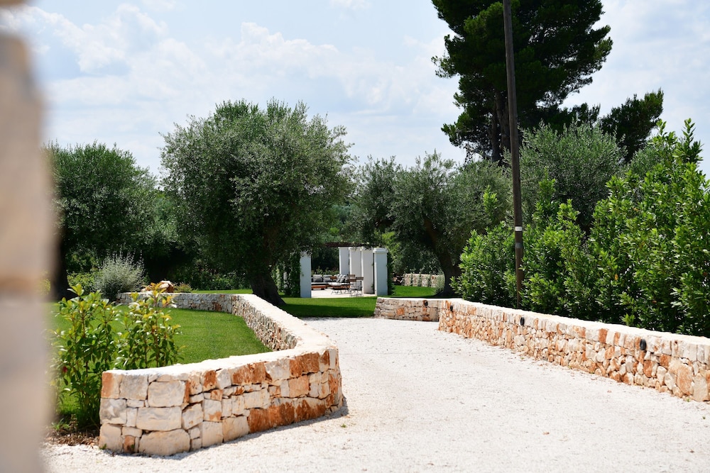 IL Trullo Bianco - Country House SPA