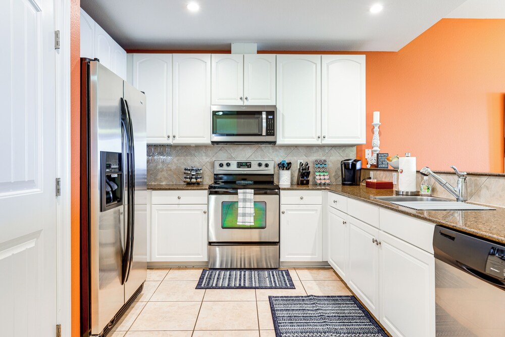 Lake LBJ Condo w/ Private Balcony, Lake Views - Property Image 29