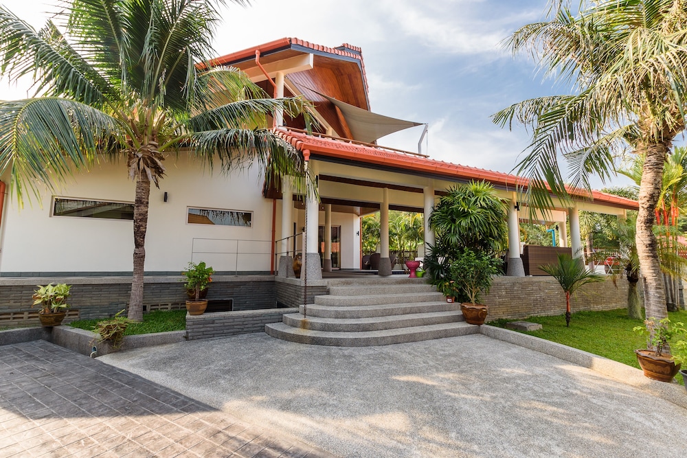 Amber Pool Villa
