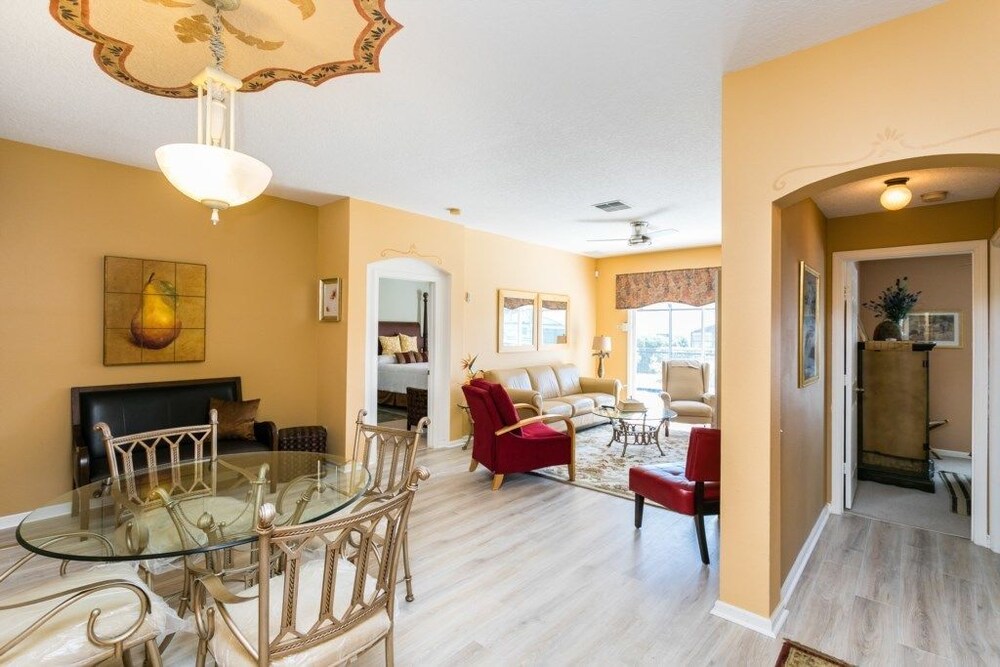 7BR Pool Home Emerald Island by SHV-8409