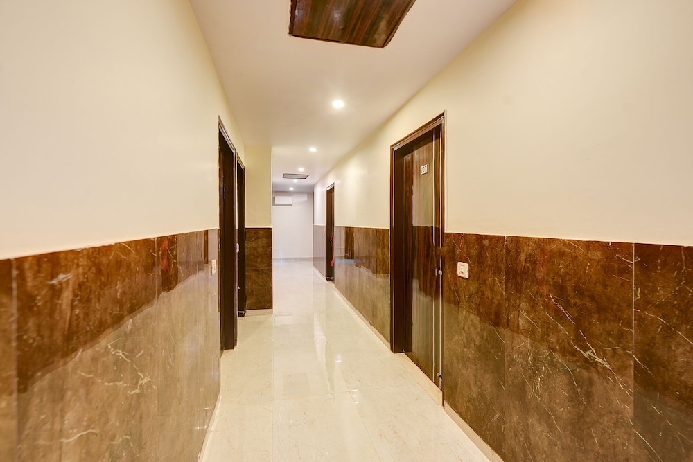 Fabhotel Golden Key Residency
