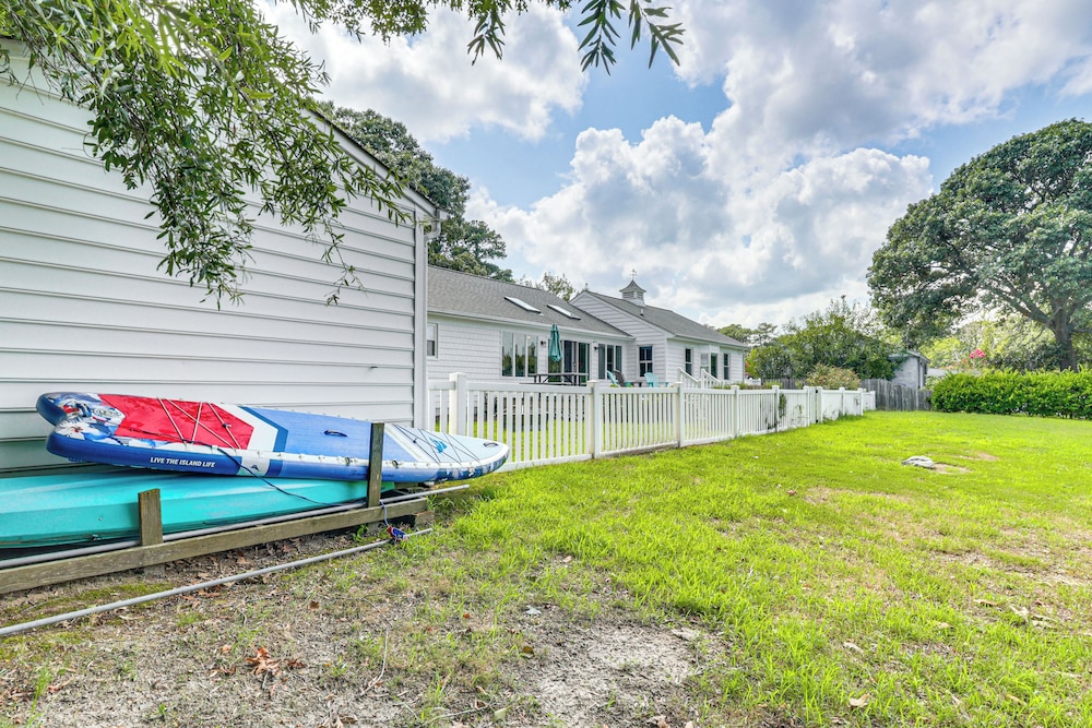 Boat Dock & Kayaks: Waterfront Home in Deltaville!