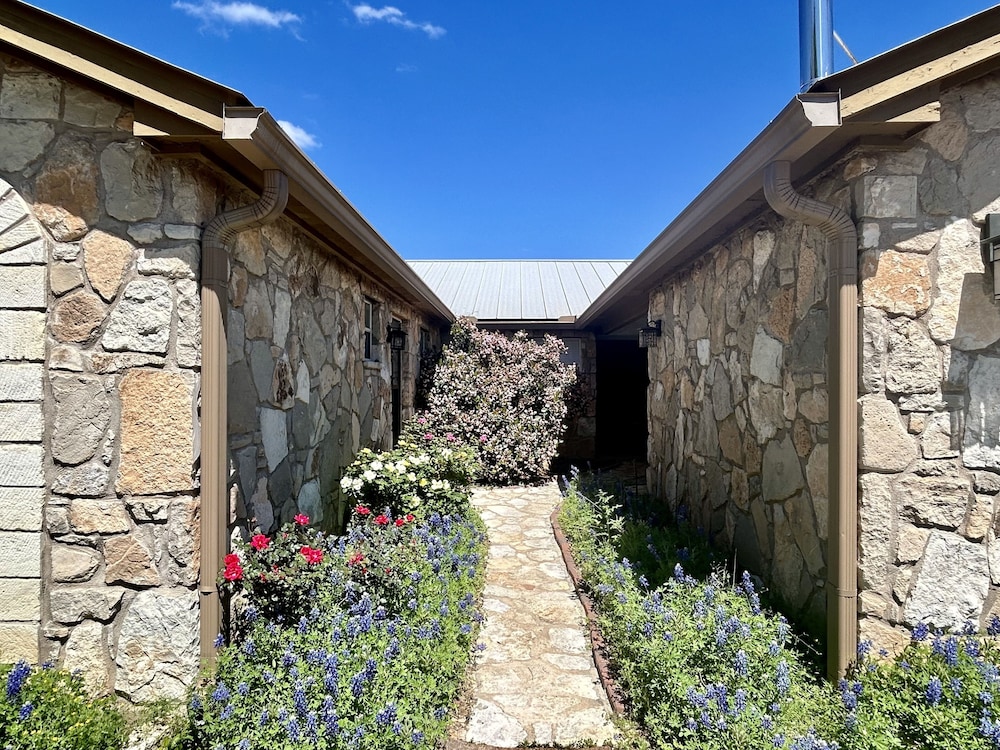 Marble Falls Vacations - Pet-friendly Marble Falls Home w/ Hot Tub! - Property Image 19