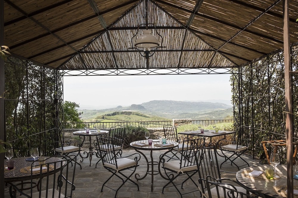 Borgo Pignano Volterra Tuscany
