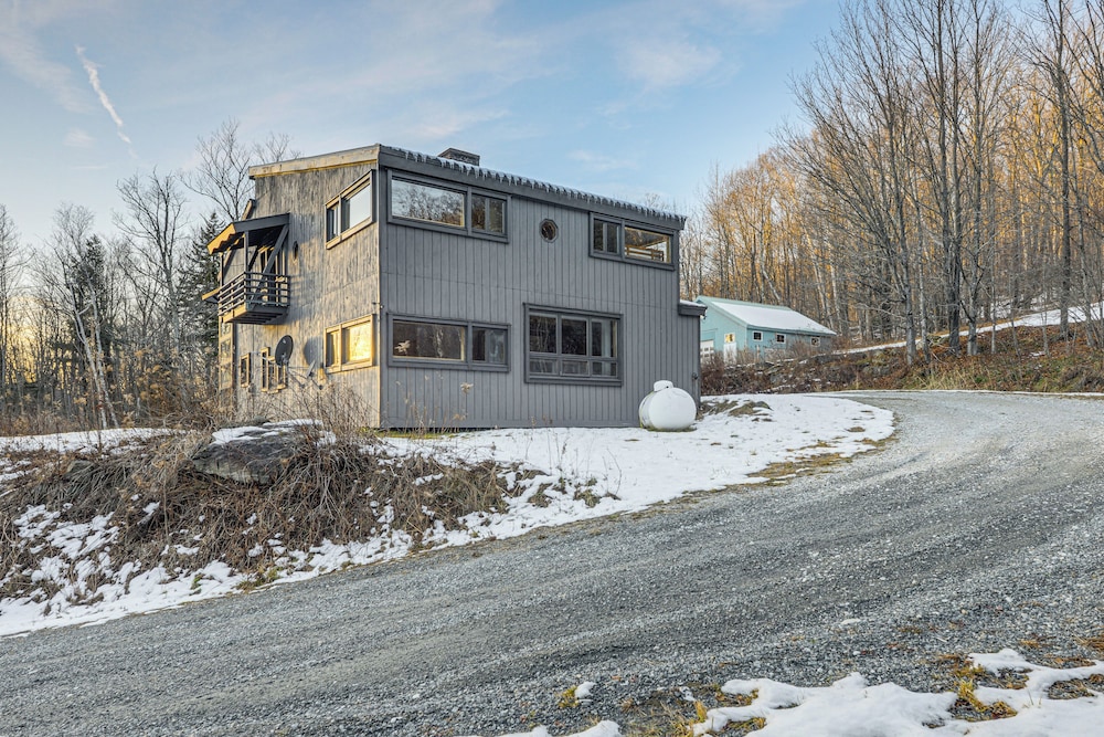 Near Skiing & Hiking: Quiet Home in West Wardsboro