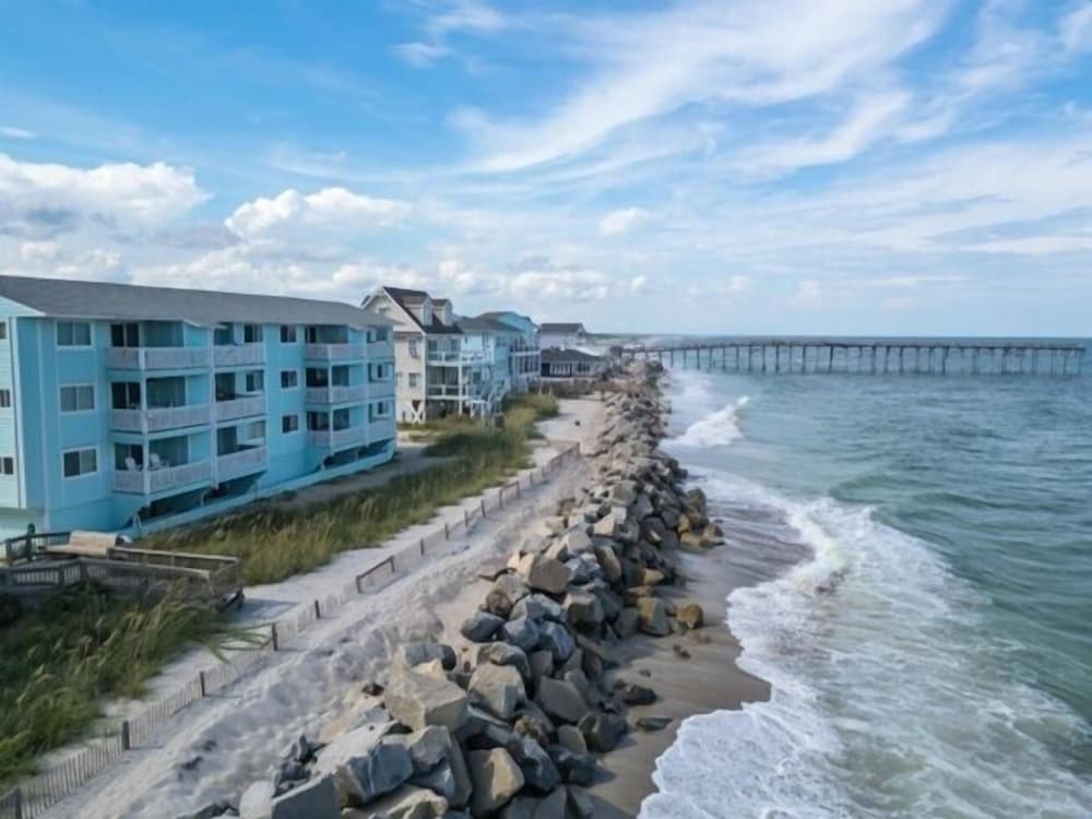 A Beach Dream 1 Bedroom Condo by RedAwning view 5