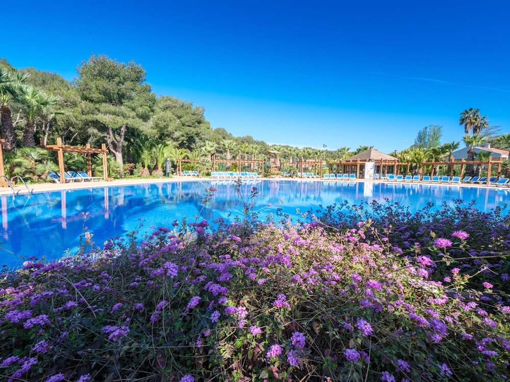 Bungalow in Tarragona by the Beach