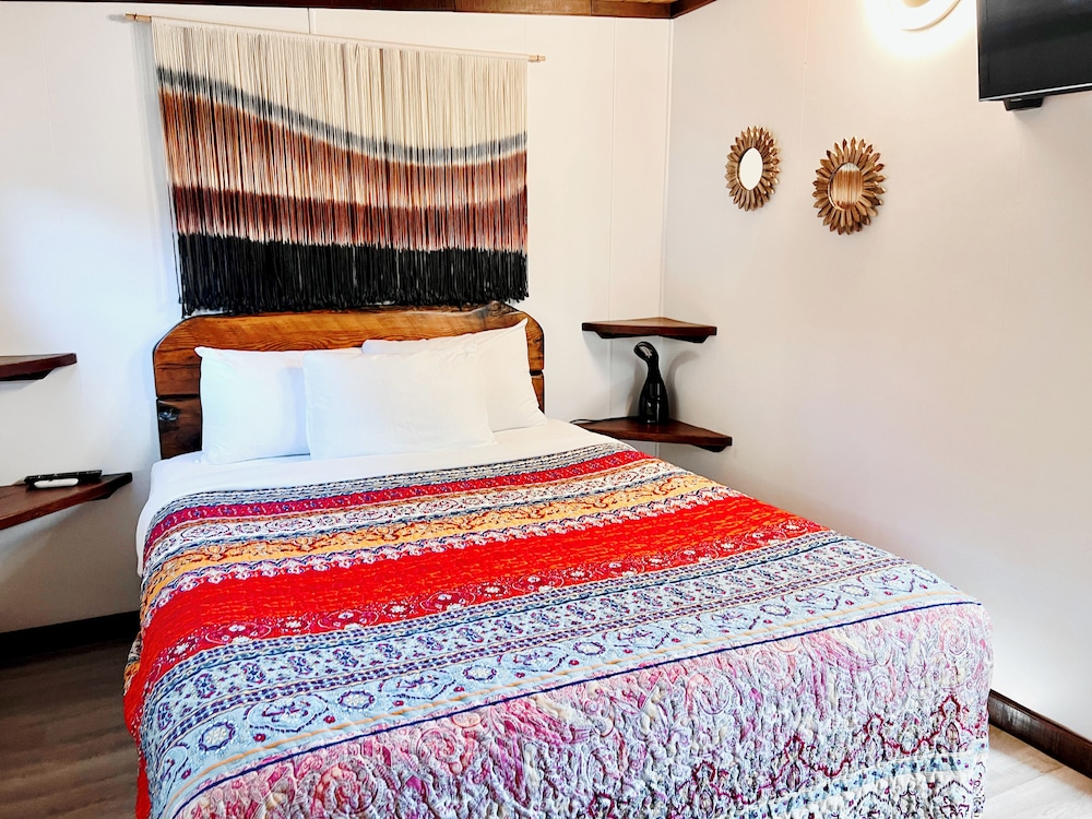 Peachland Beach Resort