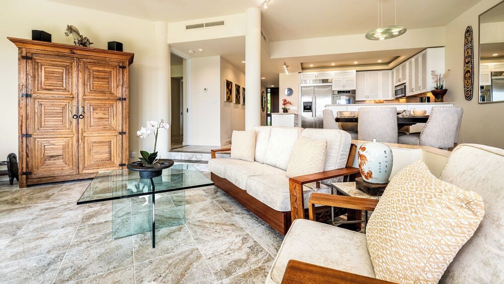Beautifully Updated - Close to Beach & Pool - Oceanview Lanai - Vrkcv