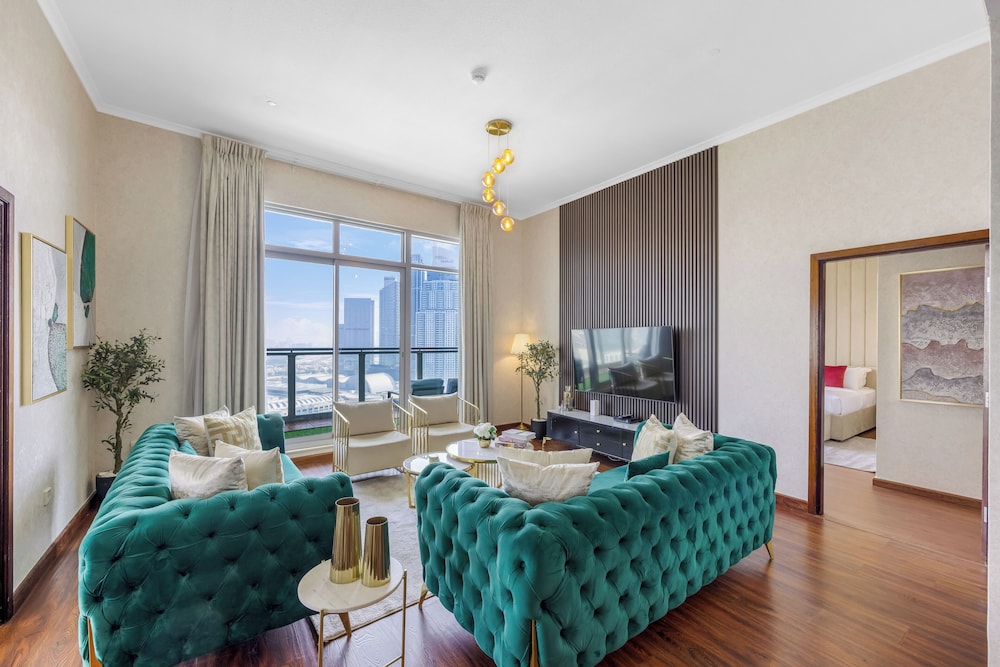 Durrani Homes - Alluring 5BR Penthouse with Burj Khalifa and Fountain View