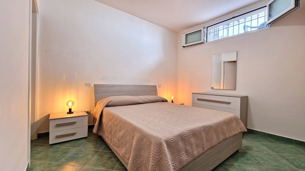 Villetta Charme 2 in Capilungo 5 Guests by the sea
