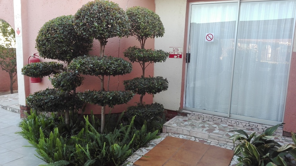 Joezebel Guest House