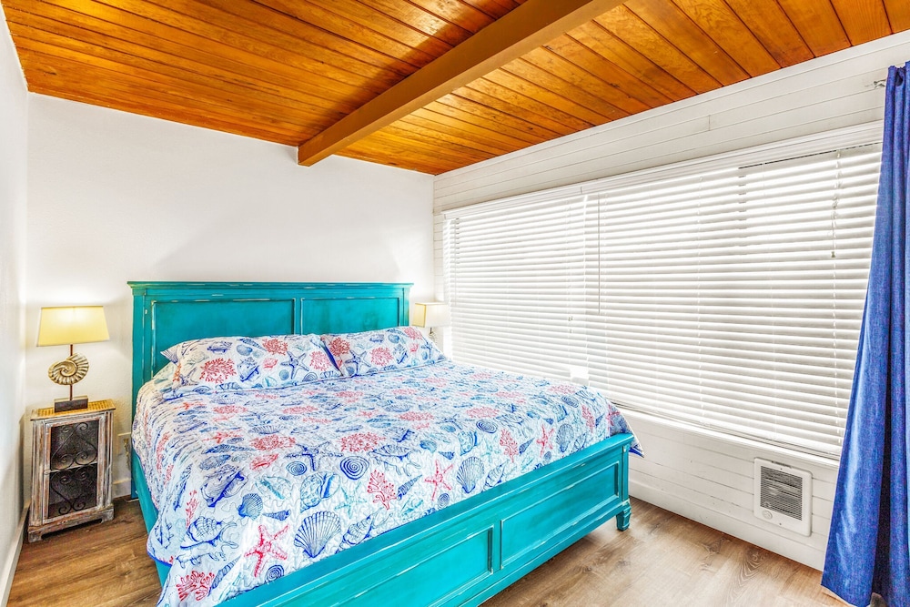 Waters Edge Condo in Ocean Shores