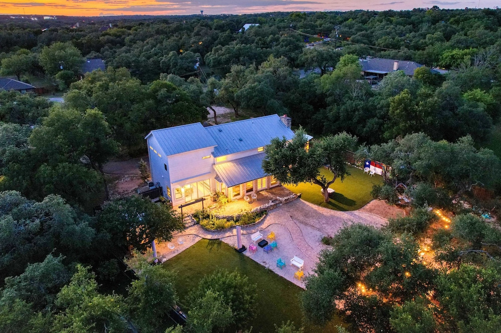 Summer Sale! El Dorado Estate Private 2-acre Escape With Pool & Guest Suites Firepit, Playset, Guest Suites