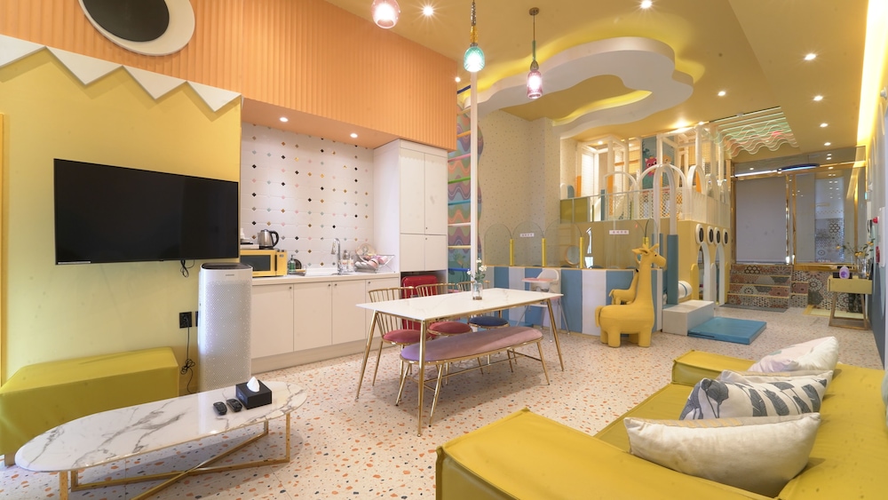 BUSAN ALMOND KIDS POOL VILLA NAMPO