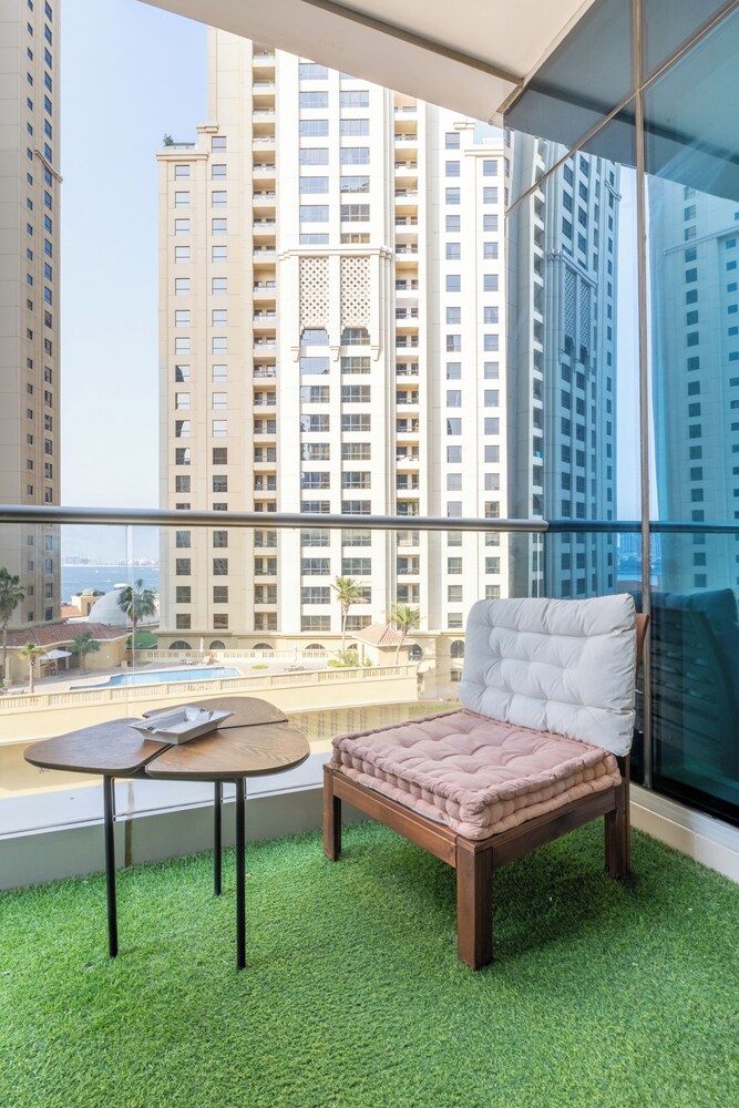 Excellent Panoramic 1BR at Attessa