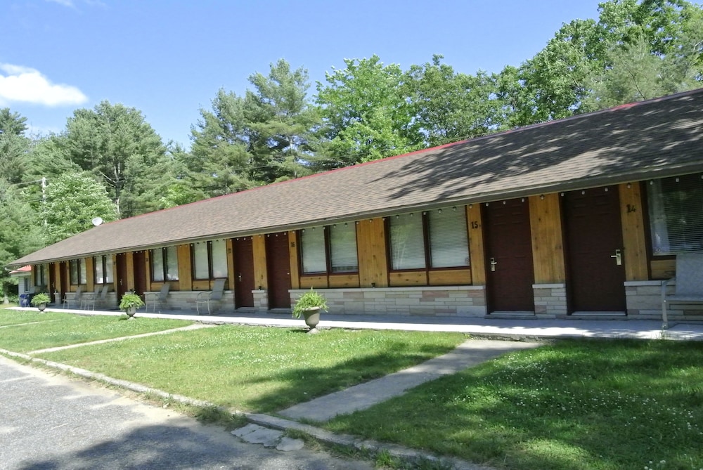 Gold Pine Inn Motel