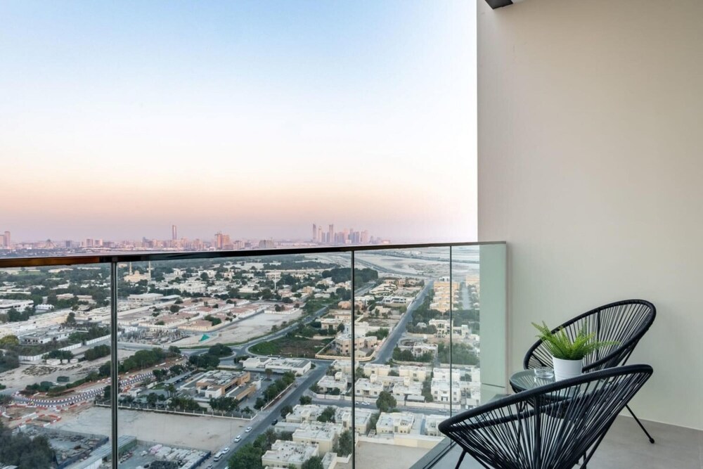 Silkhaus Spacious Near Dubai Mall Balcony Views