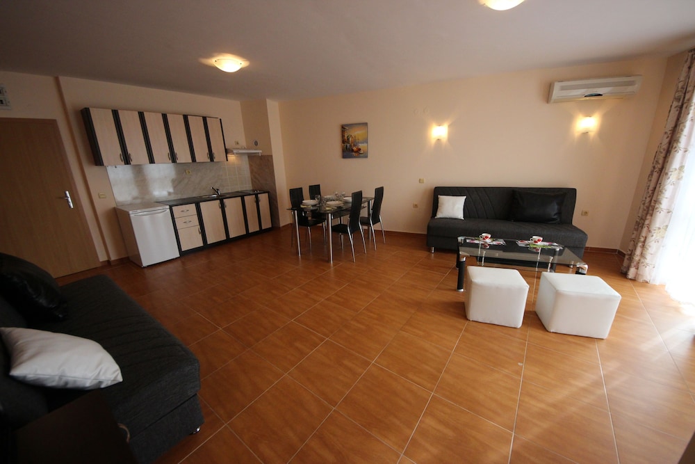 Menada Paradise Dreams Apartments