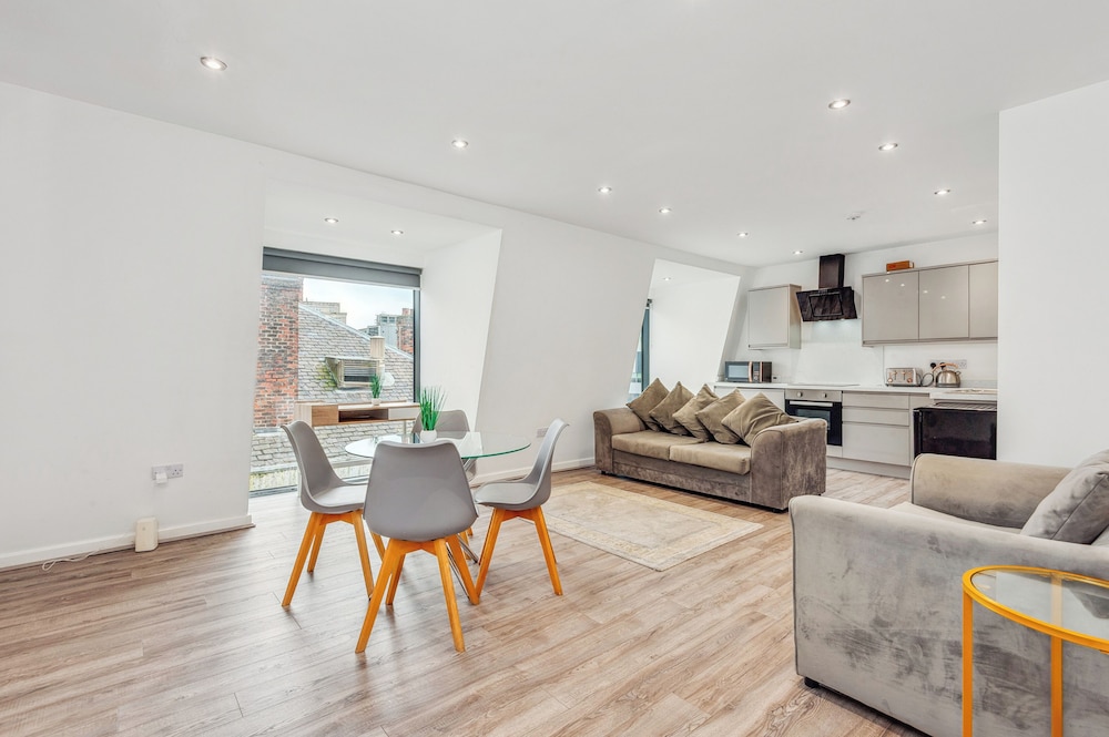 Central Liverpool Retreat