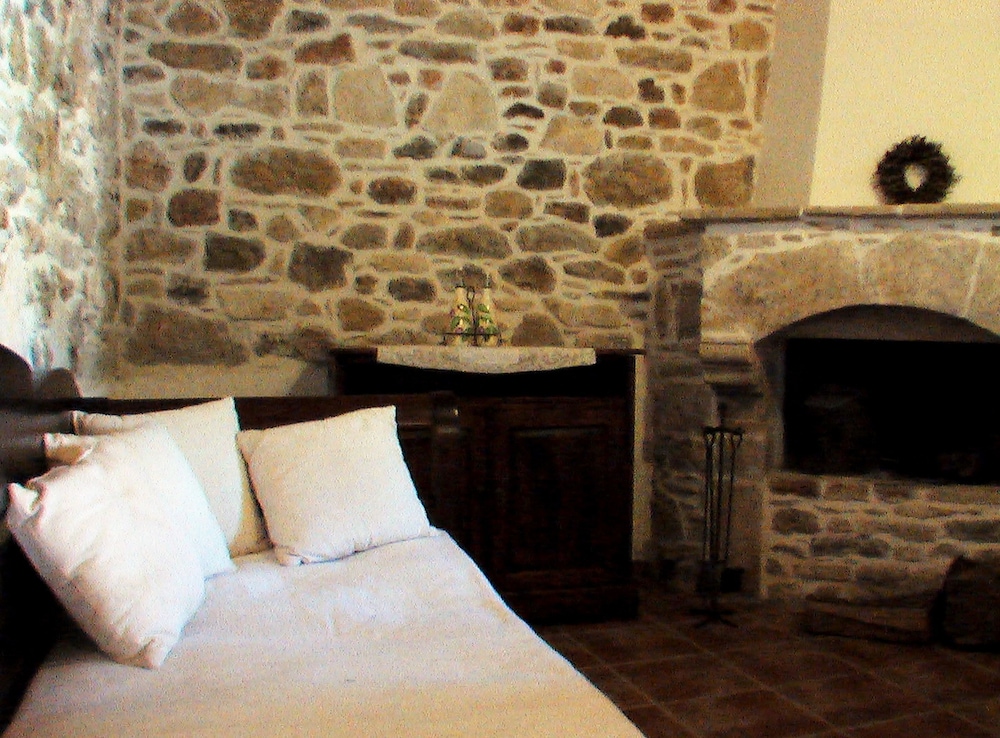 Ksa Sou Traditional Guesthouses