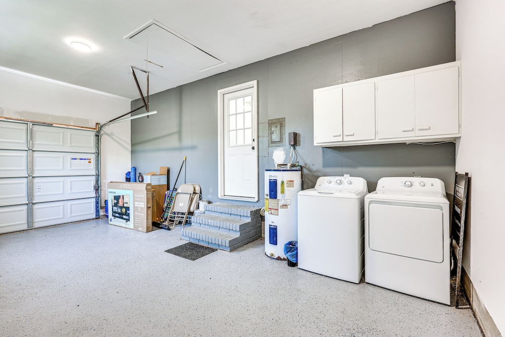 Updated Wilmington Home Near Intracoastal Access