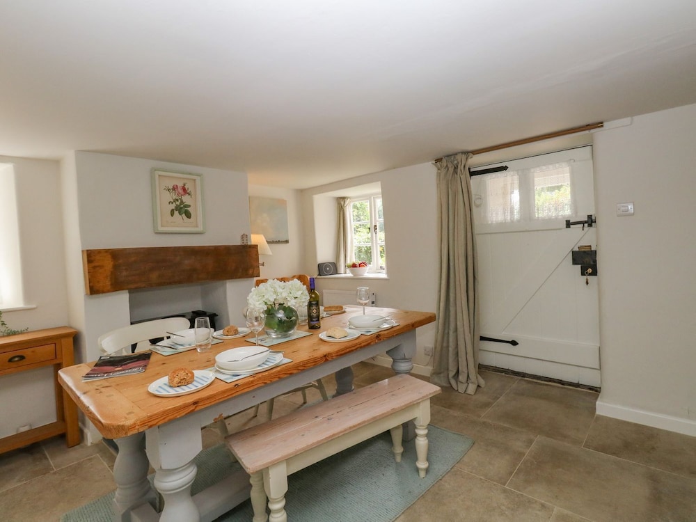 Alice's Cottage