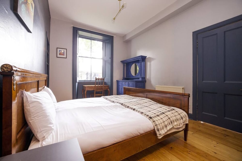 Splendid 2bed Apt near Haymarket