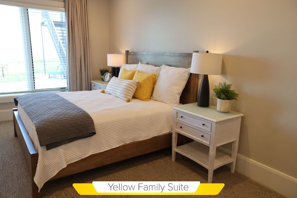 Glenn Haven Luxury Large Group Getaway Sleeps 60