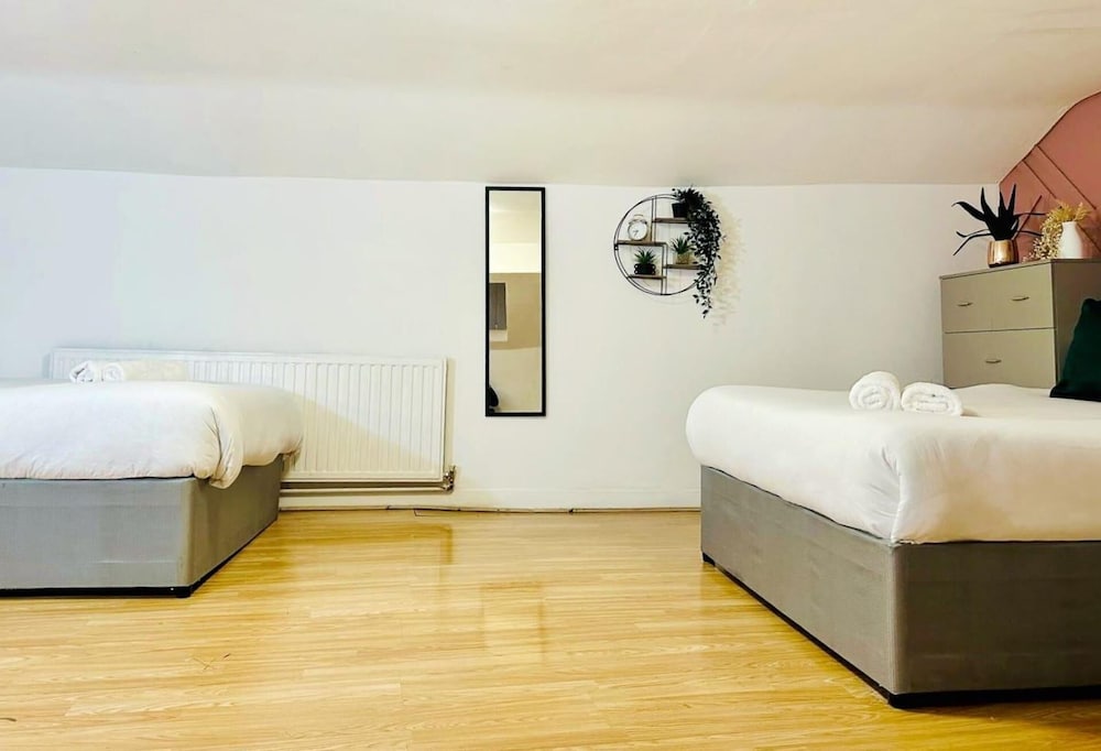 Cosy Liverpool Apartment Upto 8 Guests