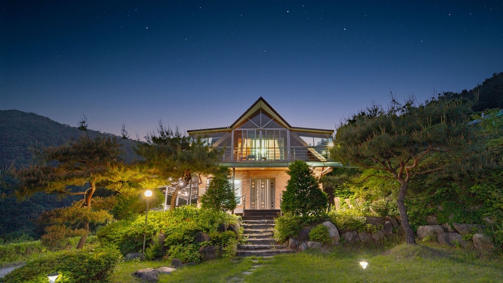 Gapyeong Hyangki Pension