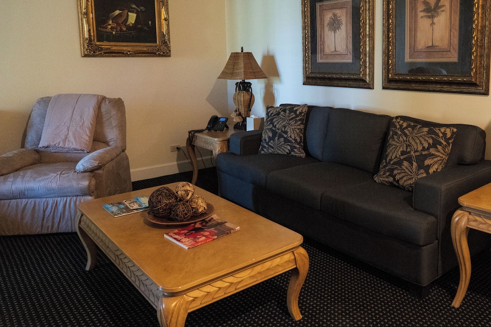 The Villas at McCollough