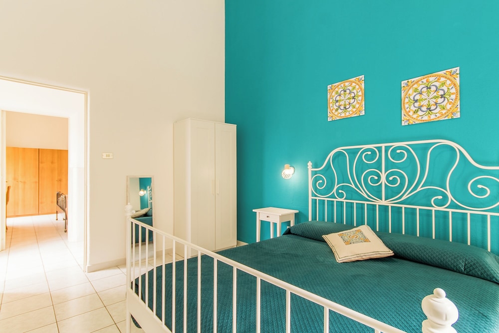 Sicula home in the city center view 4