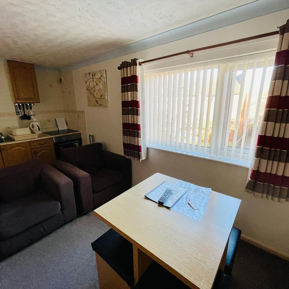 Lyndene Holiday Apartments