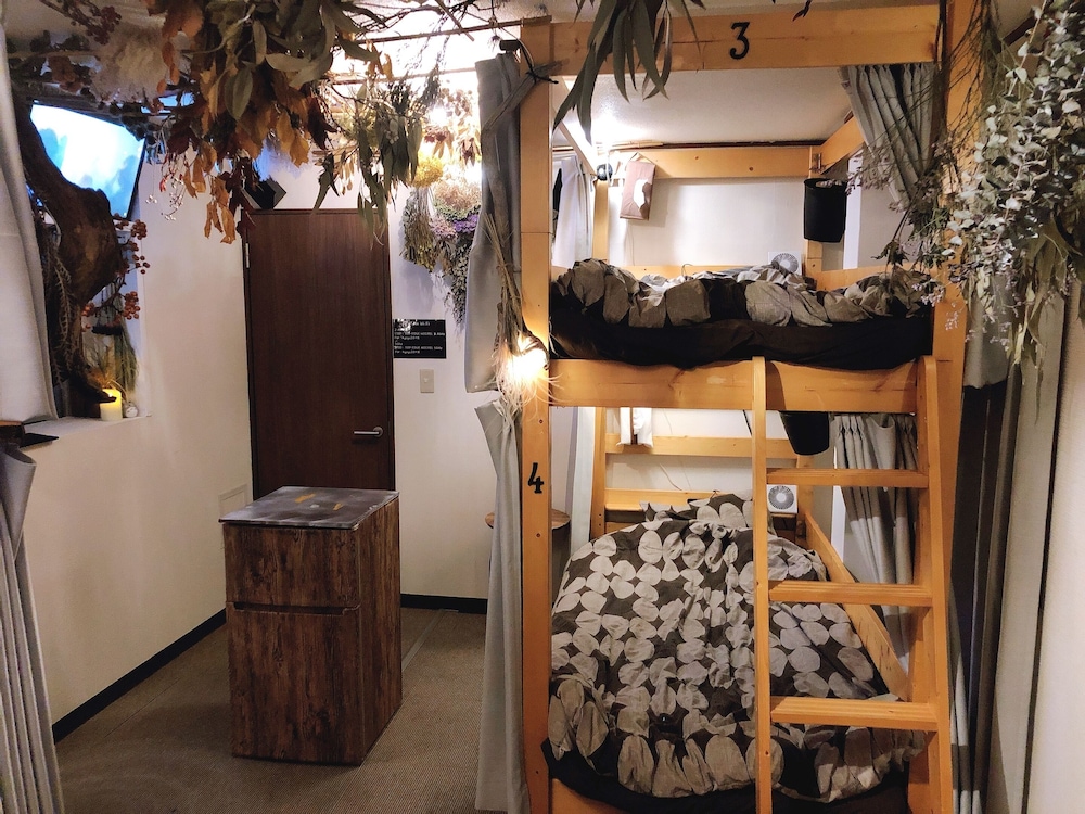 Top Edge Hostel