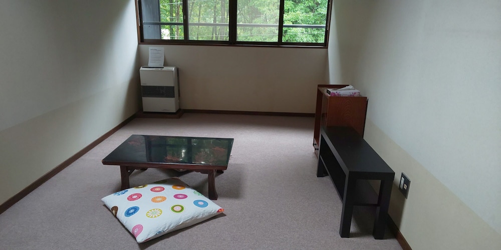Sekkasai Lodge